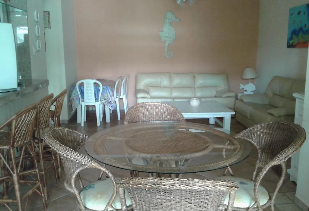 Apartamento na Praia Grande em Ubatuba-1